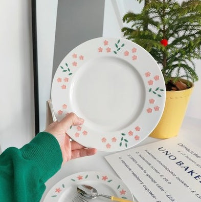 Hand-painted Relief Ceramic Girl Heart Flower Plate Dessert