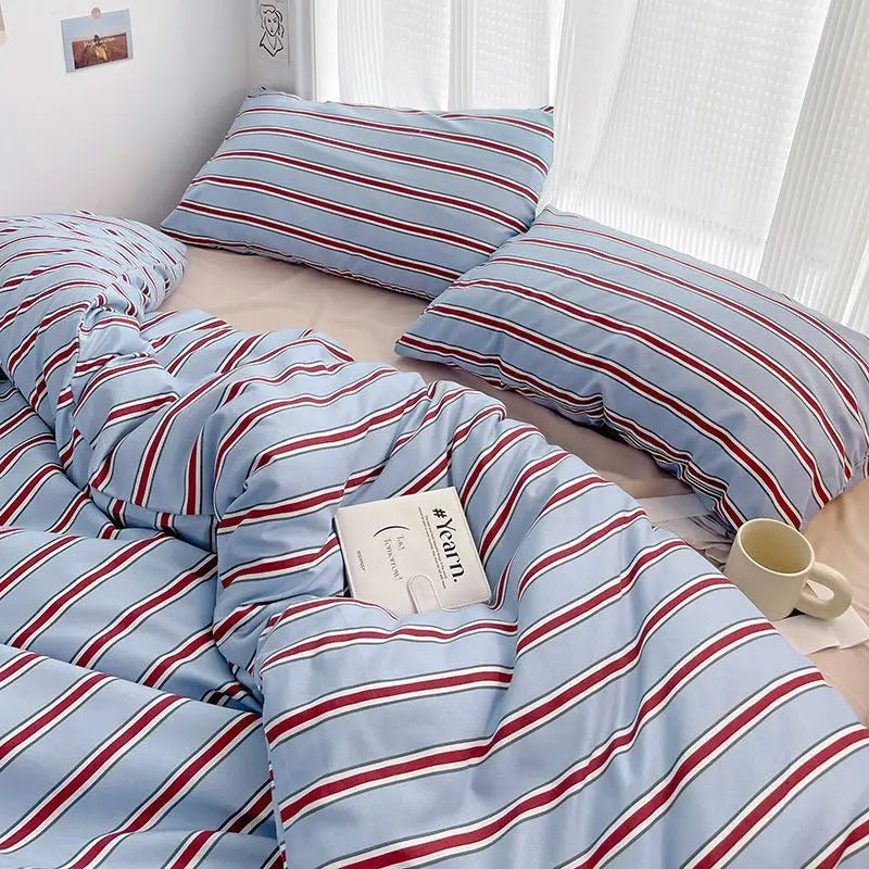 Striped Bedding Set (4 pcs) – Duvet Cover, Pillowcases & Sheet