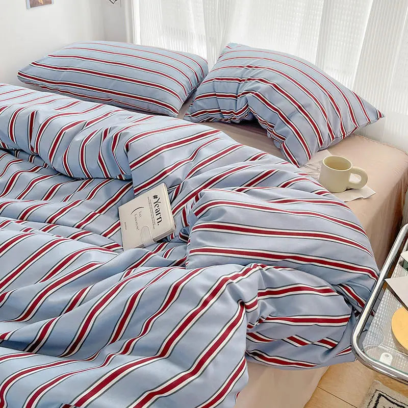 Striped Bedding Set (4 pcs) – Duvet Cover, Pillowcases & Sheet
